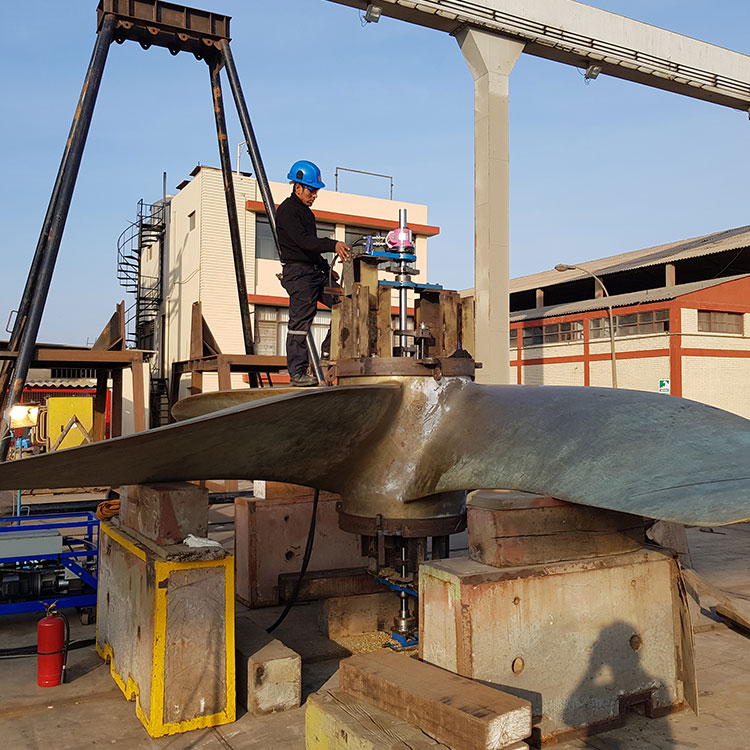 CLIMAX BB5000 Line Boring Machine, Conical Seat Repair on a Ship Propeller