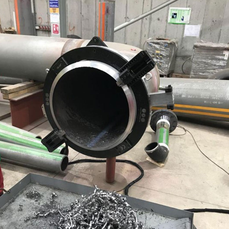 TAG Split Frame Clamshell (TSFC24) Pipe Cutting and Beveling